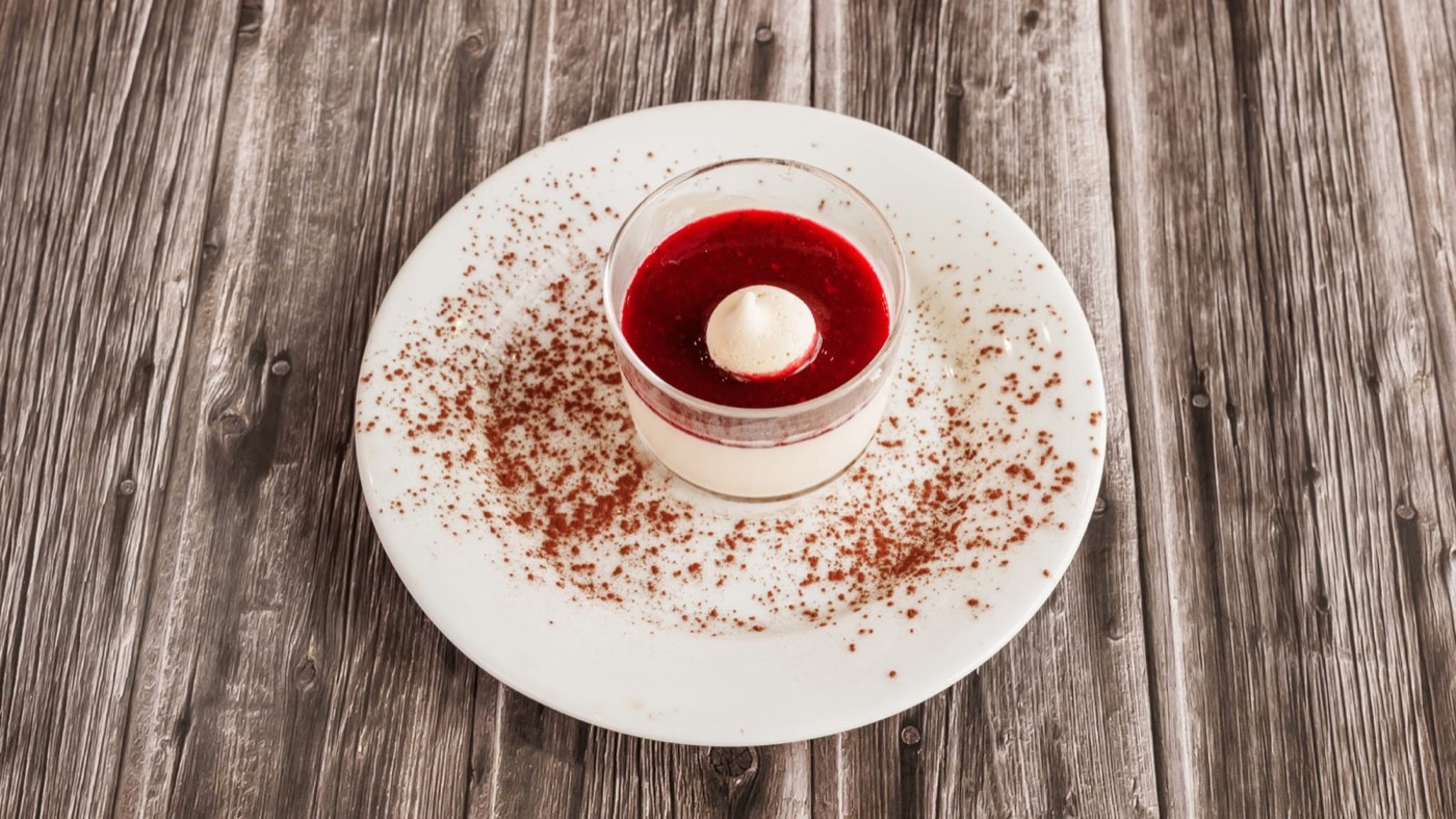 Panna cotta aux fruits rouges chez Pizza Vitti à Bordeaux